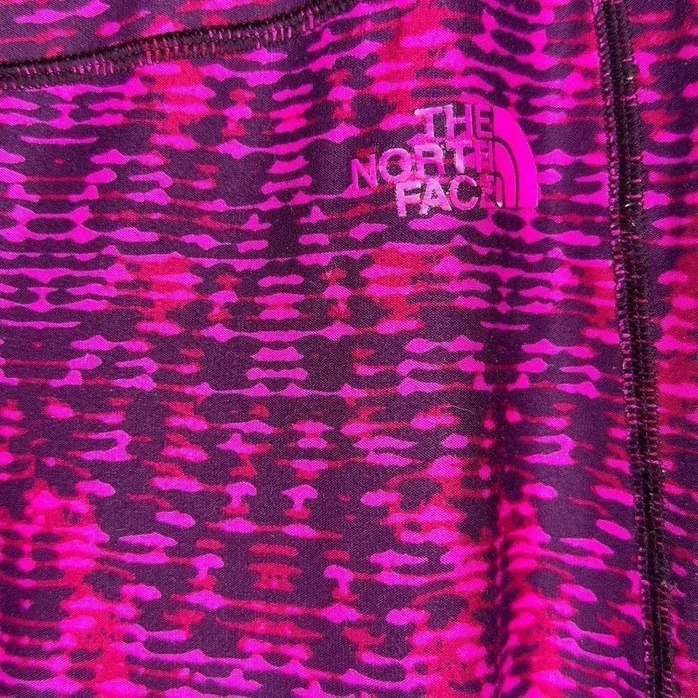 The North Face Pink/Purple Camo Print Stretch Athletic Yoga Pants Women's P/S.